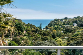 Villa Blanca in Palm Beach, Auckland
